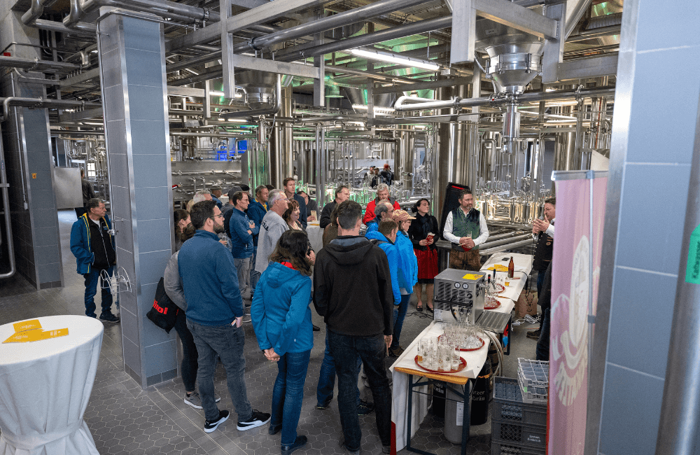 Meckatzer Weiss-Goldenes Frühlingsfest 2025: Tag der offenen Brauerei mit Bierverkostungen